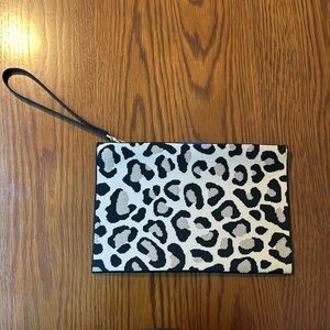 Rothy’s The Wristlet - Desert Cat (EUC)